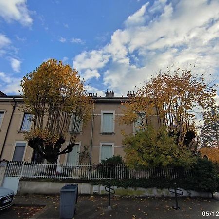 Au Pied De La Basilique Apartment Bourg-en-Bresse Ngoại thất bức ảnh
